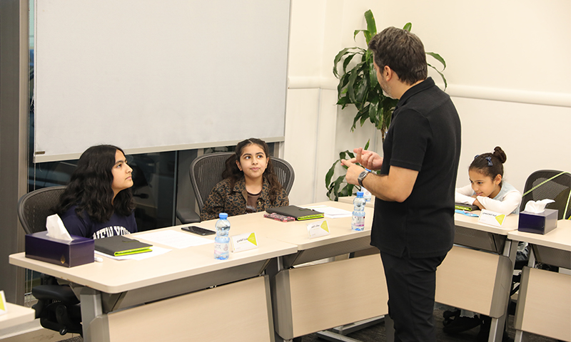 دورة المذيع المستقـبل