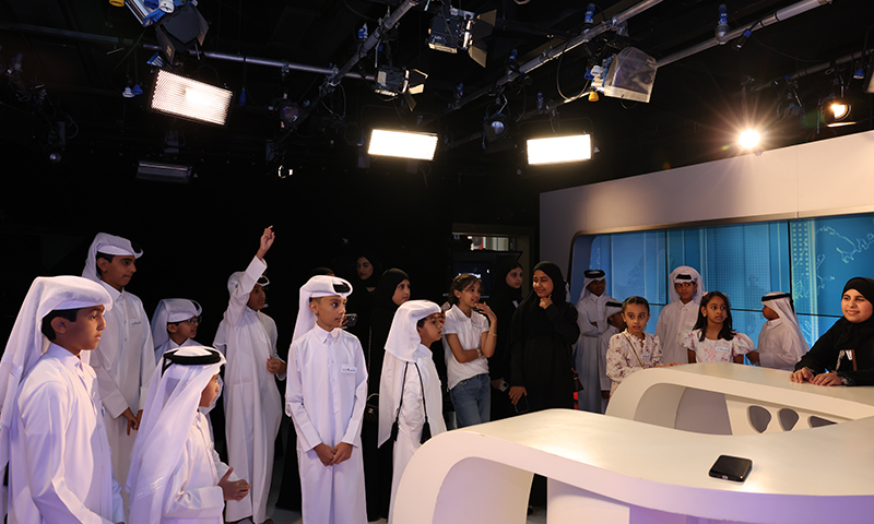 Ambassadors’ visit the television studio
