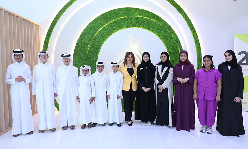 Participants of the official spokesperson course for youth with broadcaster Samaa Al-Saabi