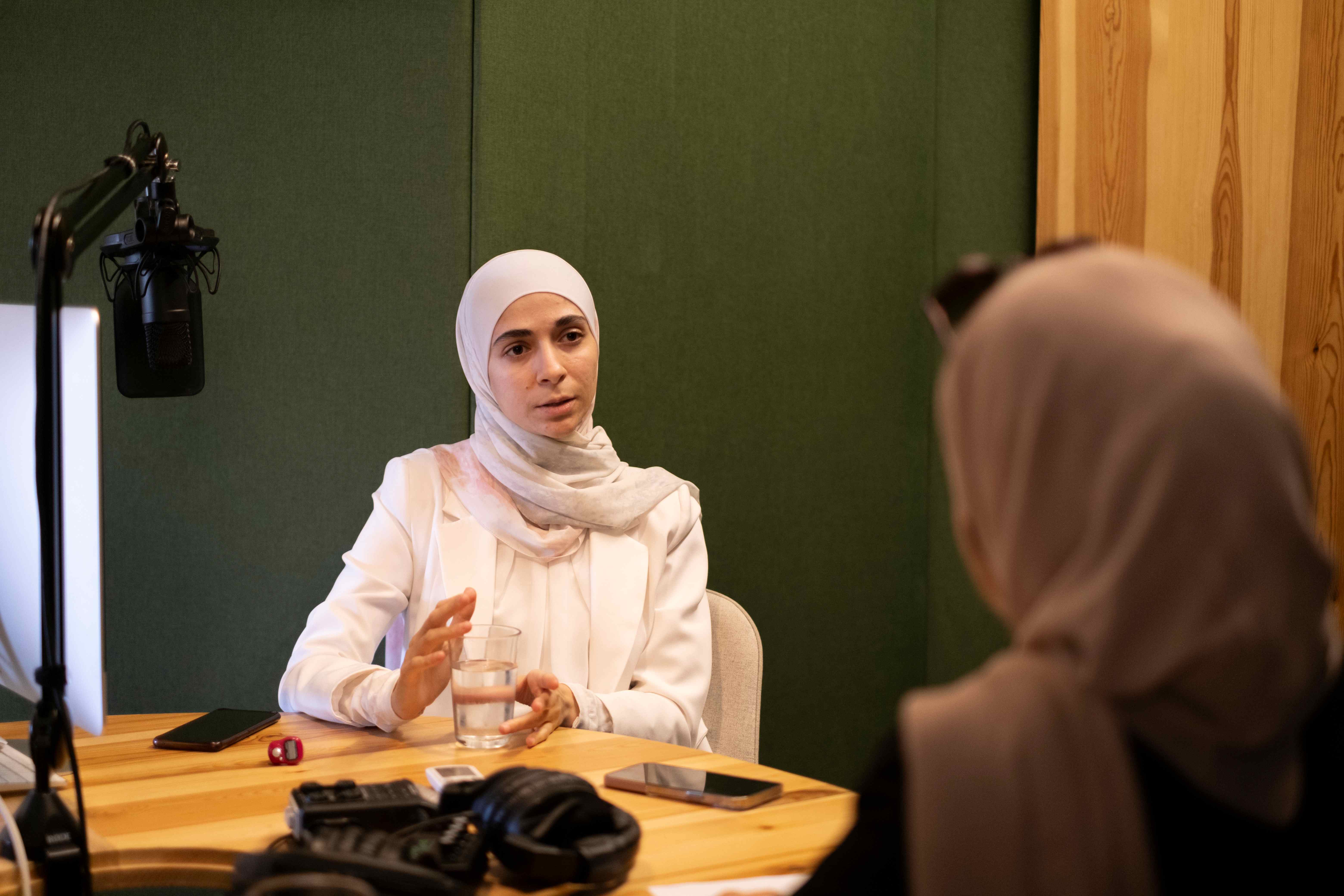 Rawan discusses her privacy concerns and data protection policies in AI generative tools (May 29, 2025), Photo Credit: UNESCO 