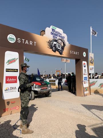 Pakistan's Cholistan Desert Jeep Rally. (Photograph credit: Anam Hussain) 